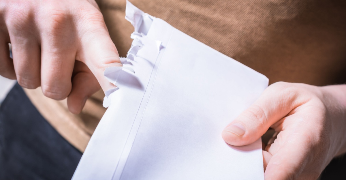 Mand fik passiv-aggressivt brev fra nabo: Er rasende over indholdet