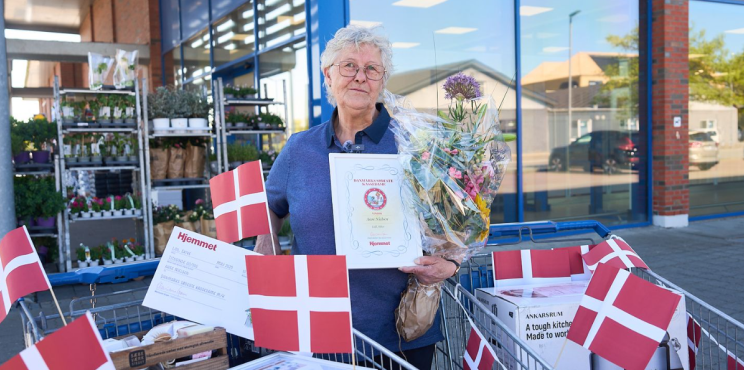 Sidste år løb Aase Nielsen med prisen: Nu skal Danmarks sødeste kassedame 2026 kåres