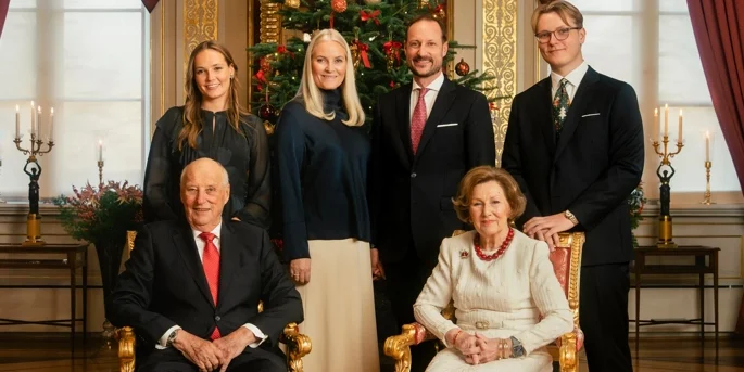 Eksperten reagerer på bildene av Sverre Magnus og Mette-Marit