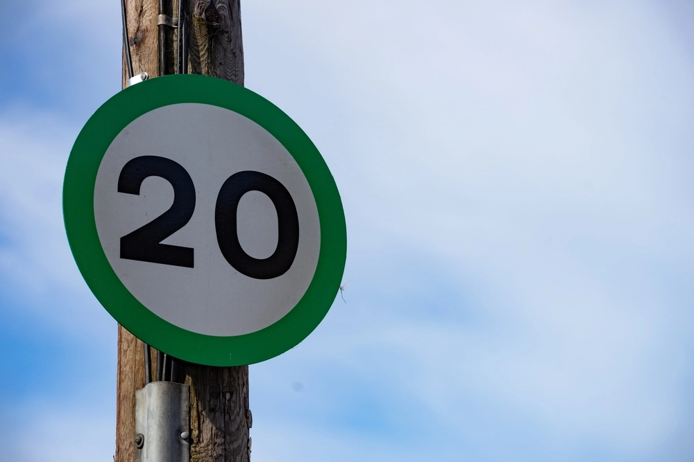 Nyt trafikskilt dukker op flere steder i Europa: Det har en særlig betydning for bilister