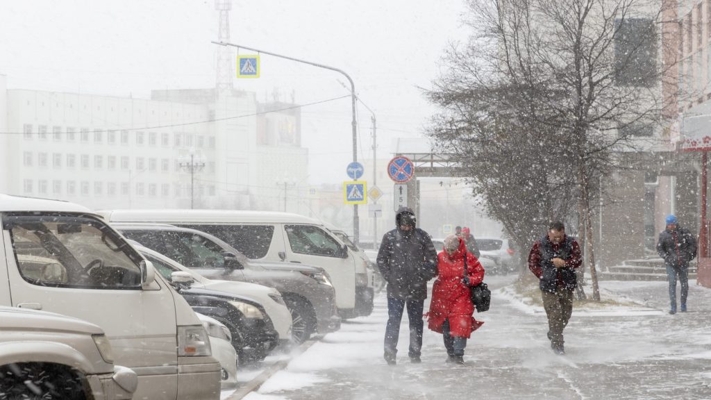 DMI varsler farligt vejr: Så længe kan snestormen vare