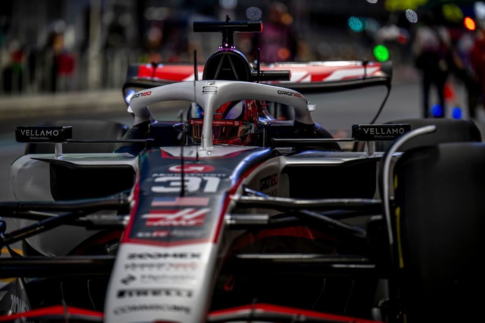 Kæmpe chok før sæsonstart: Haas meldes millimeter fra tidligere Red Bull profil