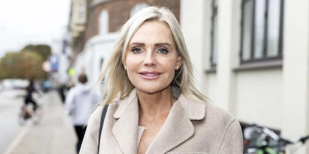 Janni Ree under kniven igen: Nu skærer hun drastisk ned på “fordelene”