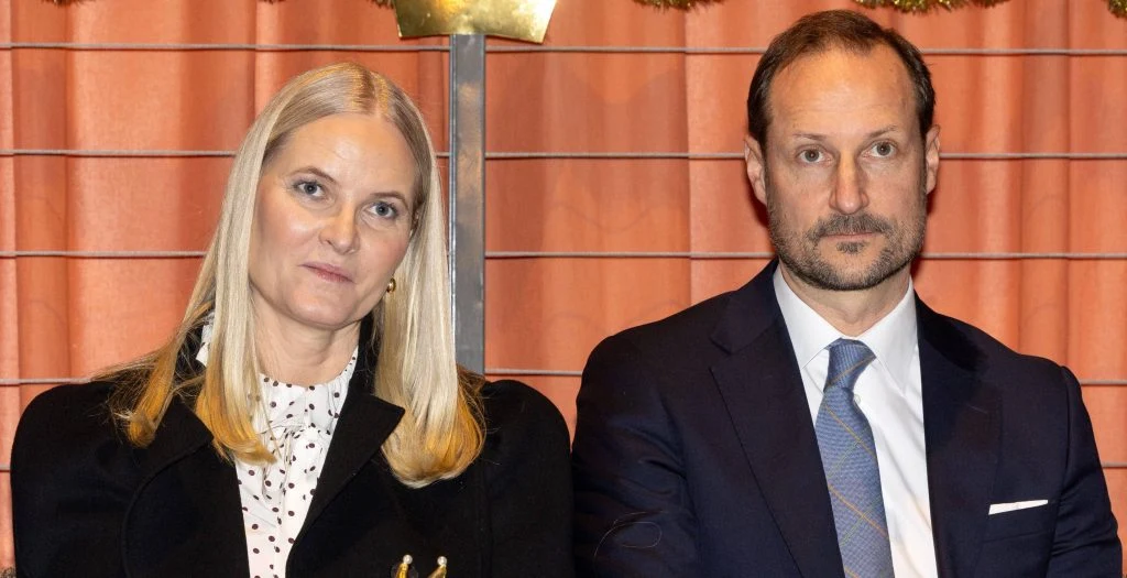 Efter Epstein-skandalen: Mette-Marit og Haakons ægteskab i krise ifølge medie