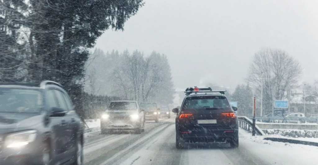 Ny trafikregel lukker afkørsels smutvejene – bilister kan få nu risikere bøde for at undgå kø