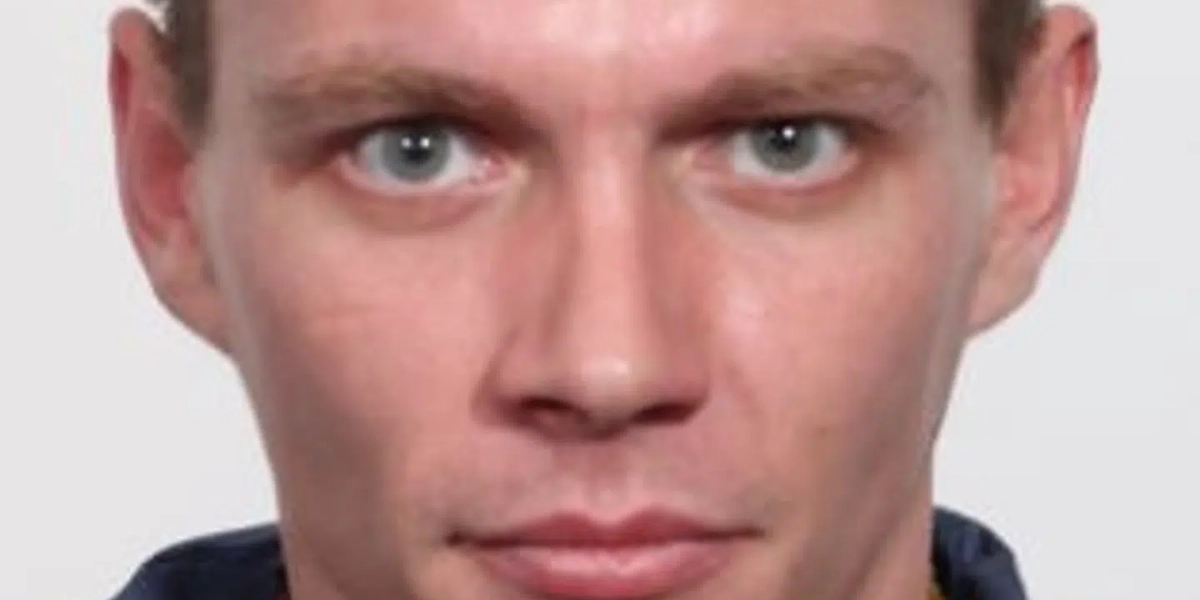 Drabsdømt på flugt stadig ikke fanget: Nu deler politiet nyt