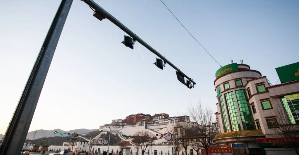 Ny AI-overvågning i trafikken: intelligente kameraer er i brug, og ændrer spillereglerne for bilister