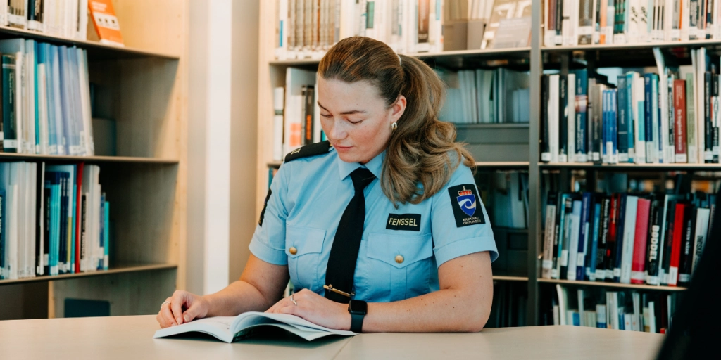 Fengselsbetjentutdanningen legges om – dette er grunnen