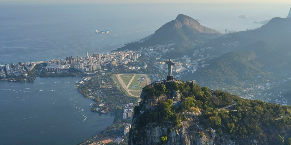 Flyselskap ber folk ta kontakt: Deler ut gratis flybilletter