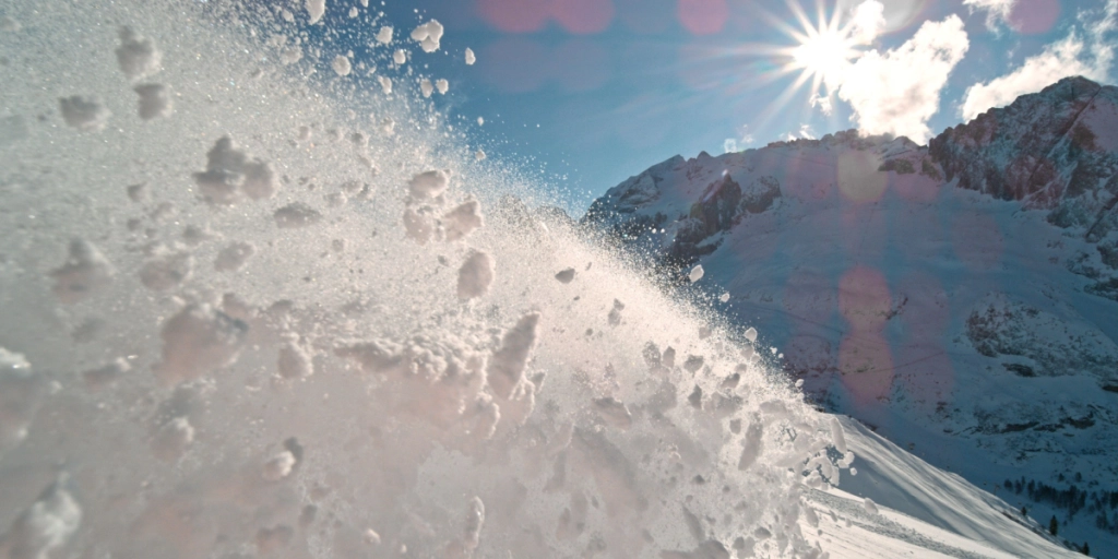 Neun Vermisste nach Lawinenabgang bei einer geführten Skigruppe