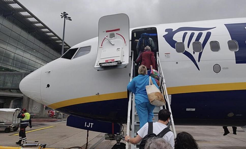 Flygbolag uppmanar alla resenärer: Det här plagget bör du aldrig bära ombord