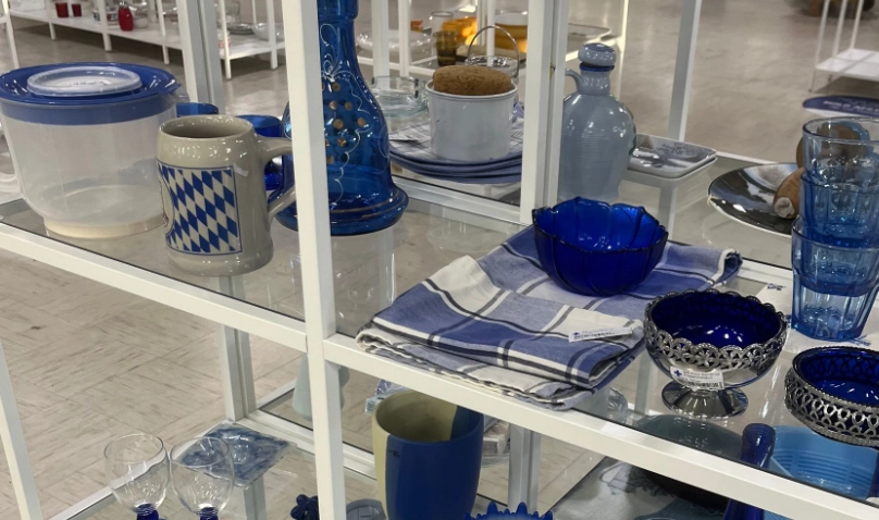 Genbrugsbutik fejrer 25-års jubilæum: Her kan du få 50% på alle varerne