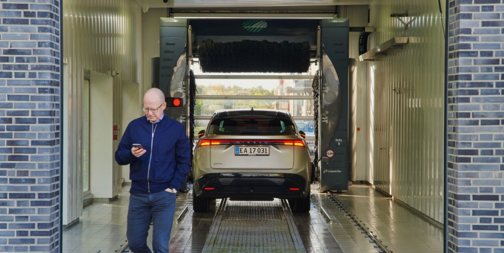 Mange laver fejl, når de vasker bil: Det har store konsekvenser