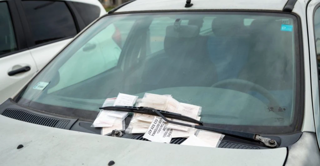 Højesteret stopper omstridt regel: Bilejere slipper for forbud mod bilsyn ved ubetalte bøder