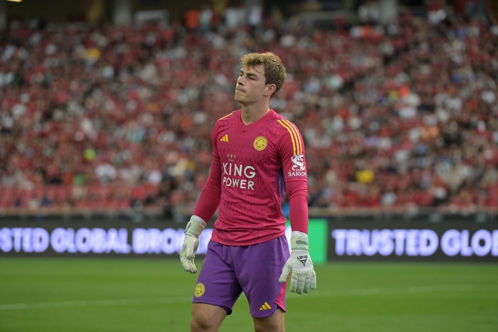 Mads Hermansen vælter i det: Rost til skyerne