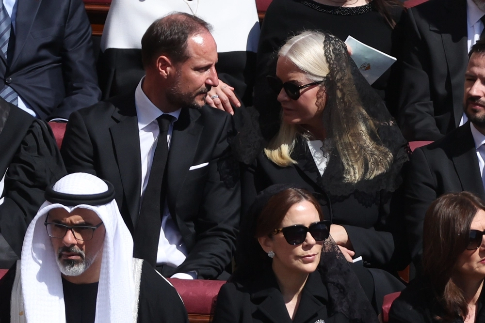 Kongehus i frit fald: Skandaler kan få alvorlige konsekvenser