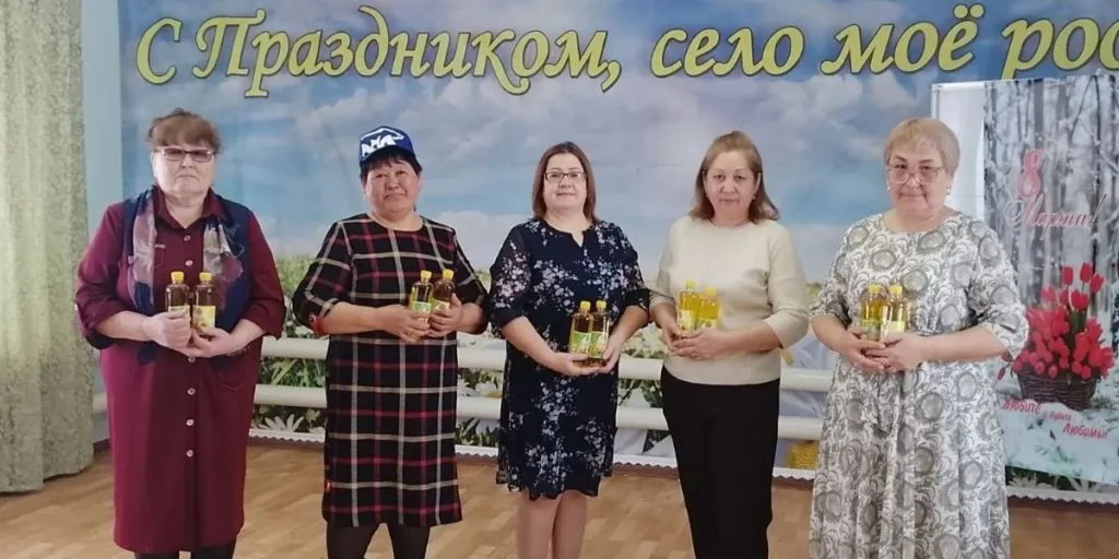 Putins Partei belohnt Soldatenfrauen mit Wurst und Käse: “Wir lassen unsere eigenen nicht im Stich”