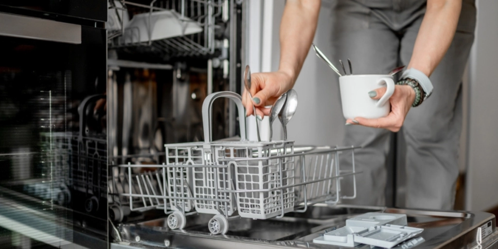 Overraskende oppvask-råd: Derfor skal bestikket ikke stå slik du tror