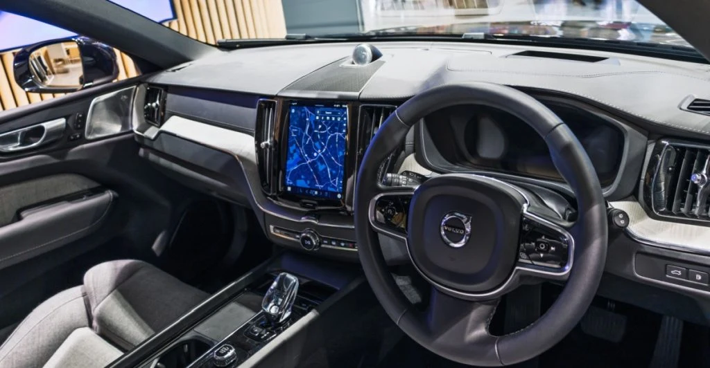 Volkswagen viser enorm SUV med skærme overalt: kabinen i nye ID Era 9X overrasker