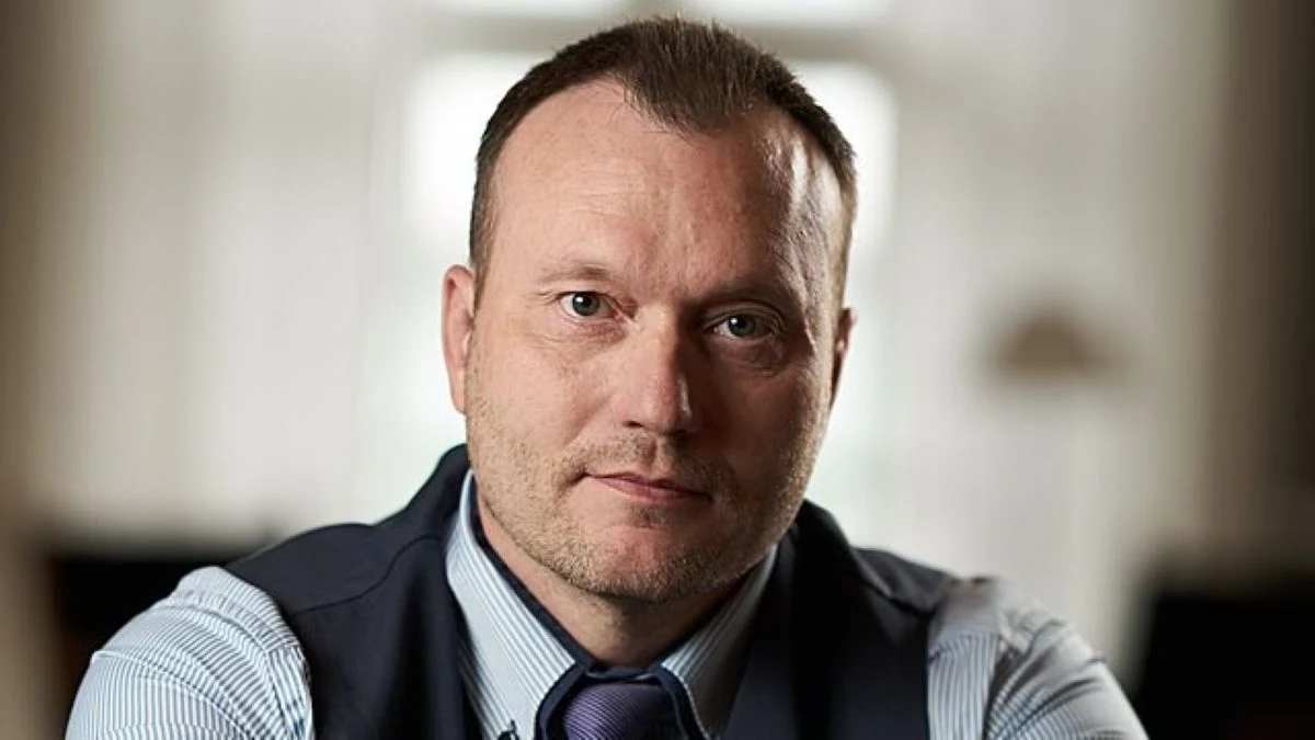 Lars Boje afslører: Derfor droppede han vesten