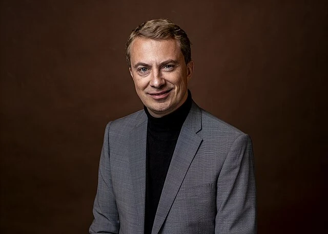 Efter kæmpe sejr: Nu er Morten Messerschmidt fanget i politisk stormvejr