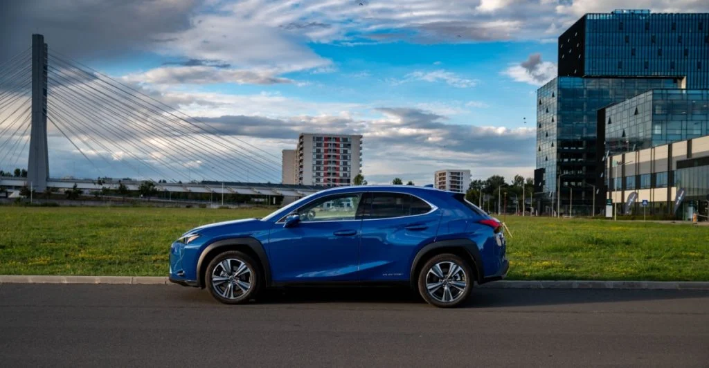 Lexus UX 300e