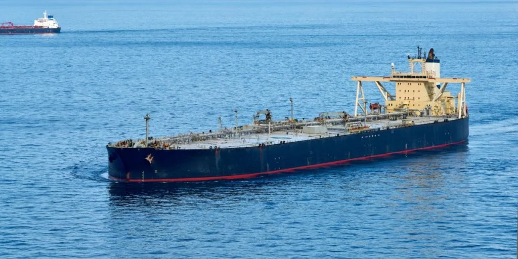 Oil tanker