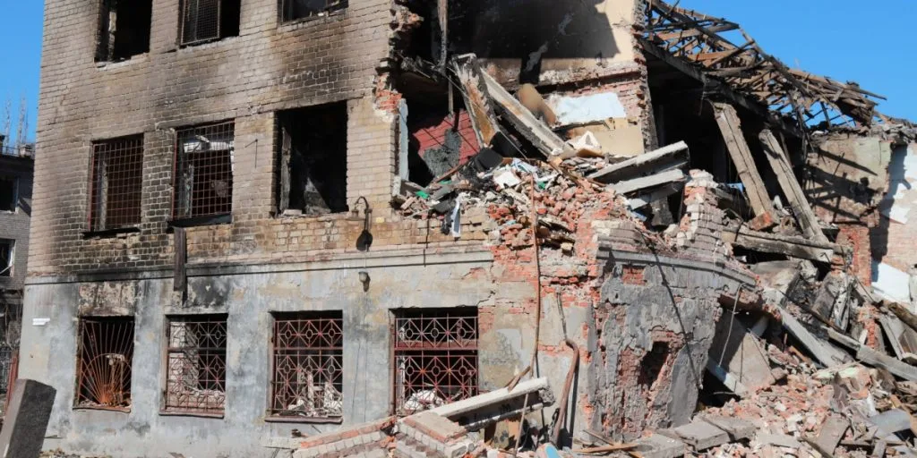 Dnipro Ukraine war destroyed apartment building