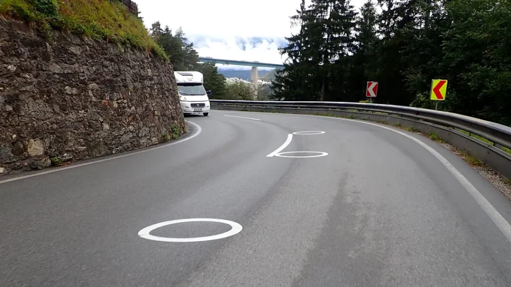 Bilister i Tyskland og Østrig kan møde cirkler på vejene: Her er deres særlige betydning
