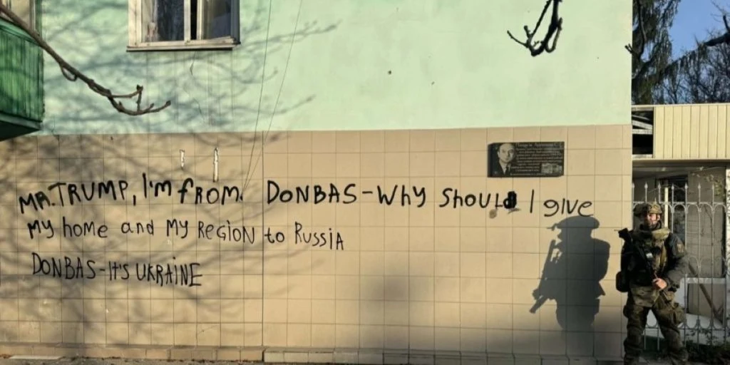 Handgeschriebener Appell eines ukrainischen Soldaten an Trump geht viral: „Warum sollte ich mein Zuhause aufgeben?“