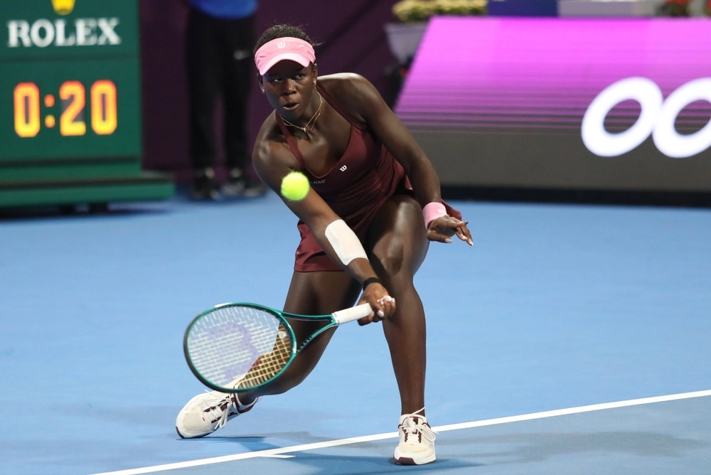 Tennis-stjerne trækker overskrifter: “Kommende verdensetter”