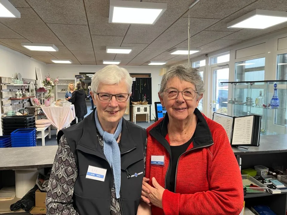 Elsket genbrugsbutik fylder 20 år: “Vi bliver ved, så længe vi kan”