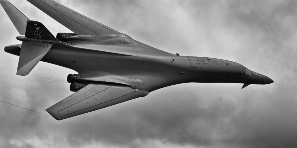 US drops 100 bombs to rescue pilot after jet shot down over Iran