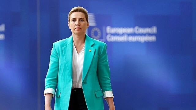 Mette Frederiksen får fuld kontrol: Må gøre hvad hun vil