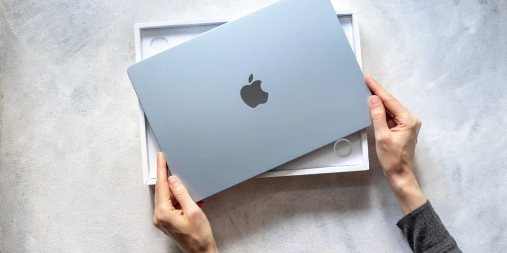 New macbook computer