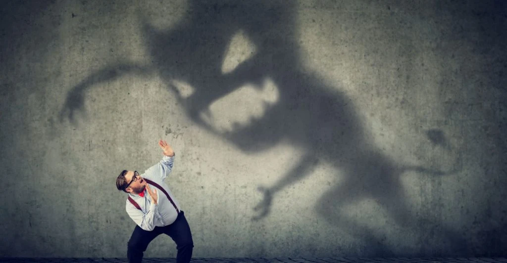 Rädd man ser spöken