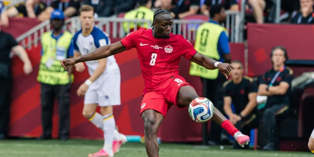 Efter skræk skade under VM: Så længe er Ismael Koné ude