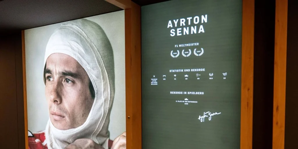 Ayrton Senna-memorabilia sælges for svimlende beløb på auktion