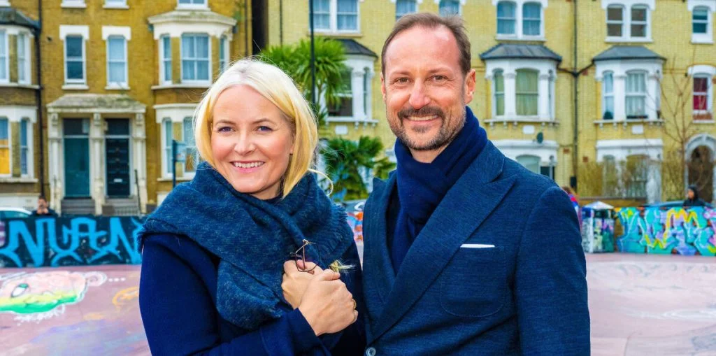 Mette-Marit og kronprins Haakon vækker opsigt: Deler sjældent billede af Marius Borg Høiby