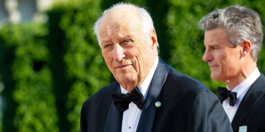 Historisk krise rammer det norske kongehus: Nu svarer Kong Harald på spørgsmål om abdikation