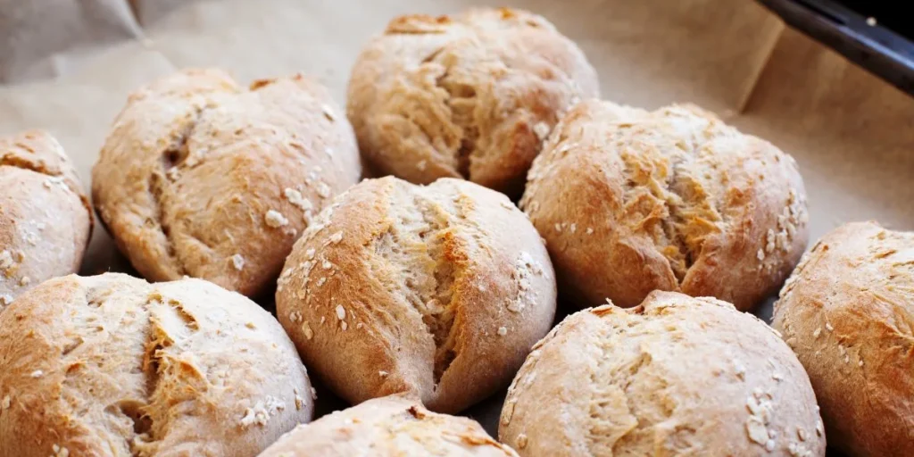 Freshbaked buns, boller