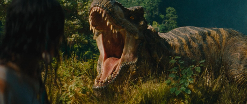Anne Hathaway og Ewan McGregor møder dinosaurer i ny sci-fi-film: De første anmeldelser lover godt