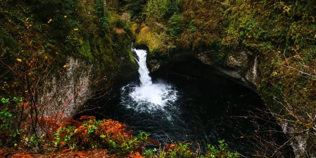 Punchbowl falls, vandfald