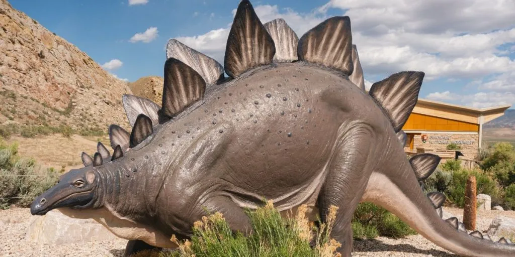 Stegosaurus statue