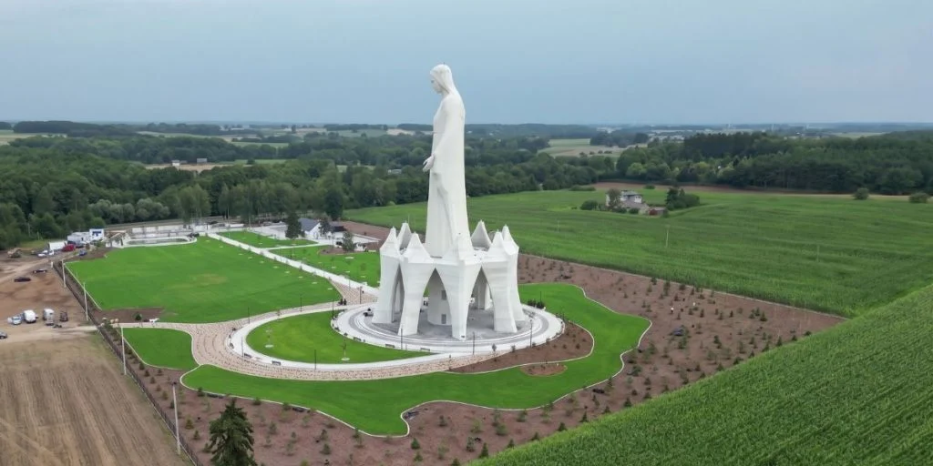Virgin Mary statue in Konotopie, Poland