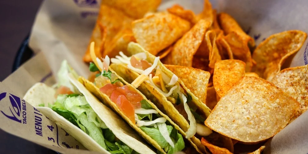 nærbillede af taco fra Taco Bell
