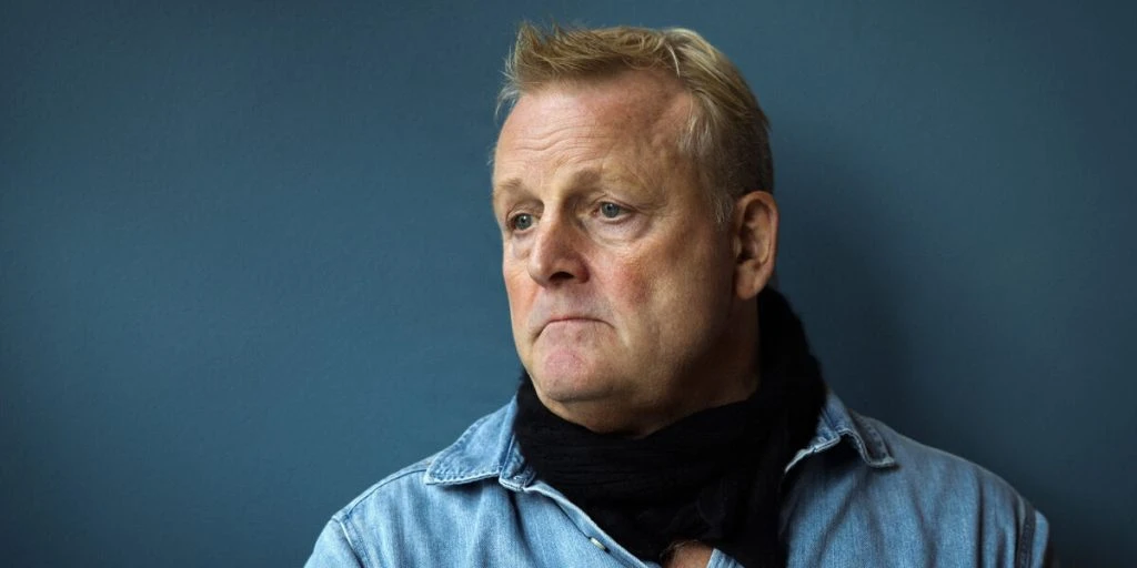 Jan Gintberg så døden i øjnene: Nu afslører han sine tanker fra ambulancen