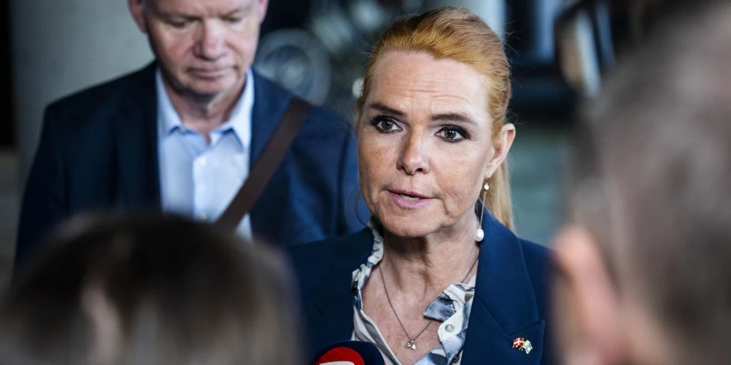 Inger Støjberg raser over benzinpriserne: Nu sender hun klar besked til regeringen