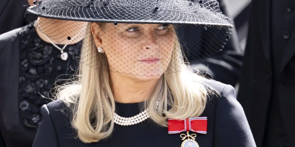 Dronning Mette-Marit har været sygemeldt længe: Nu er der endelig nyt