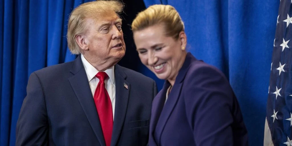 Akavet øjeblik efter Grønland-aftale: Trump svarede kun med et smil